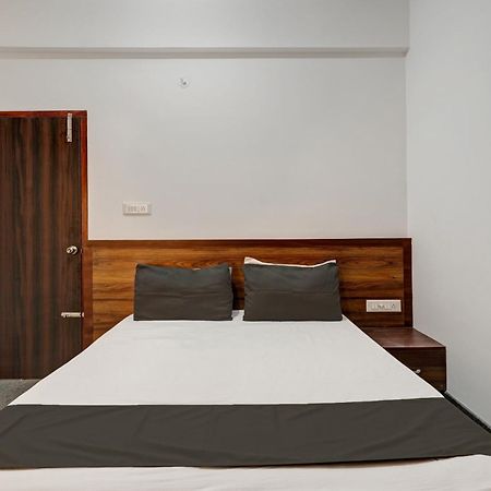 Oyo Hotel Bungalow Inn Lodging & Boarding Бангалор Екстериор снимка