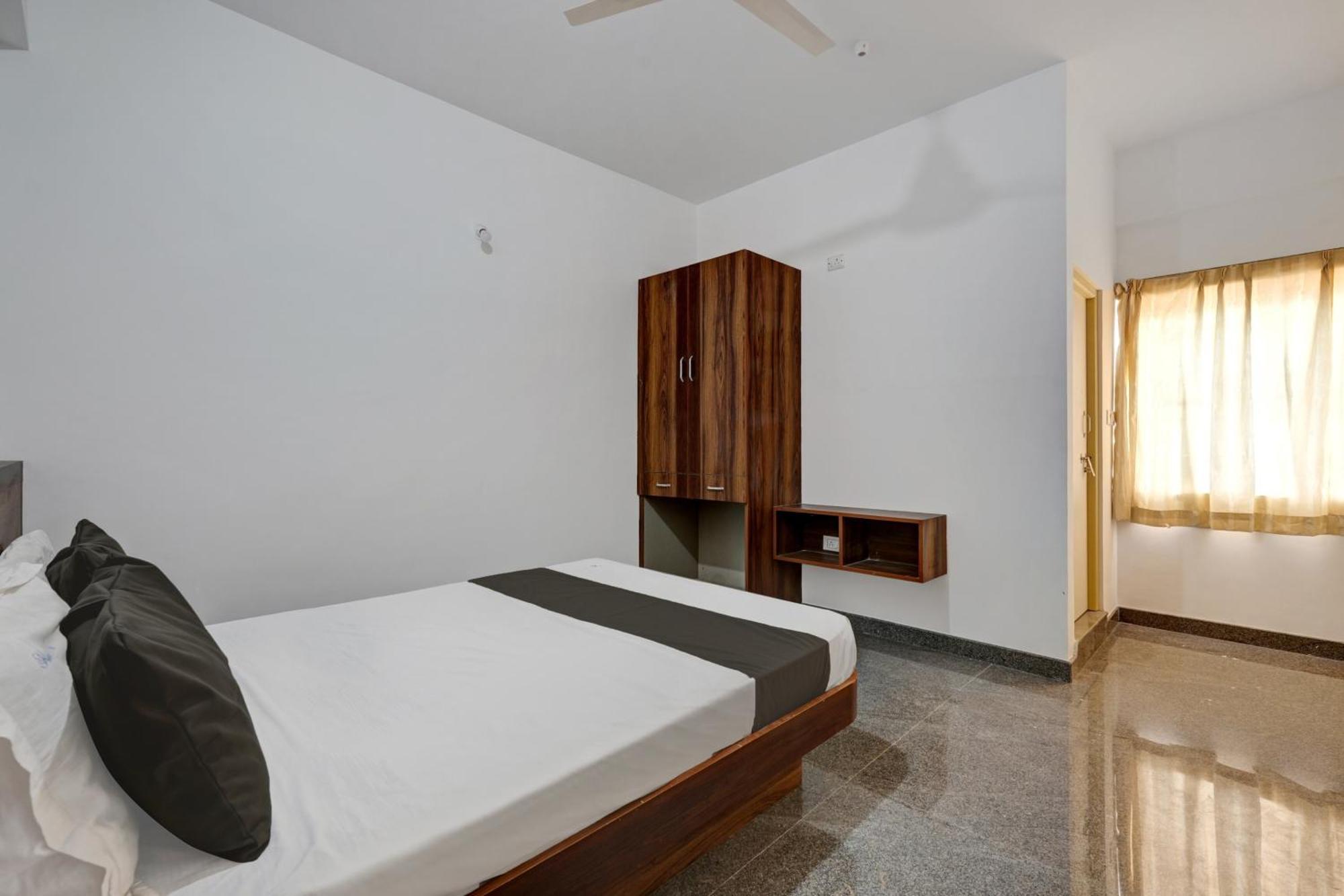 Oyo Hotel Bungalow Inn Lodging & Boarding Бангалор Екстериор снимка